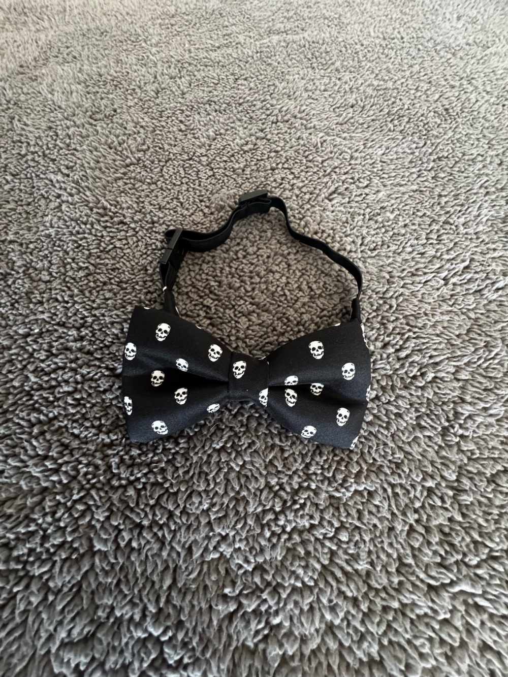 H&M Black Bow Tie with White Skull Print